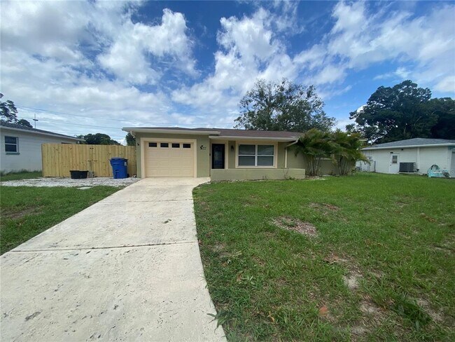 Building Photo - 4377 32nd Terrace N