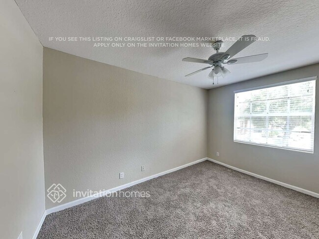 Building Photo - 1428 W Wickham Cir