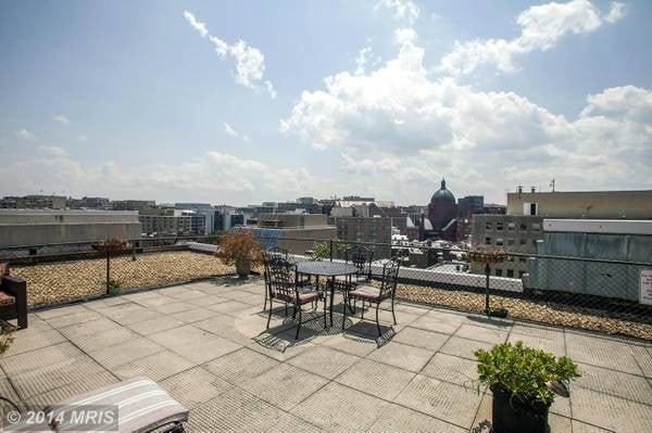 Rooftop with breathtaking views of DC - 1727 Massachusetts Ave NW