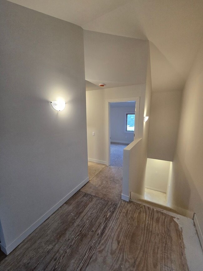 Building Photo - 1714 Erie Ct