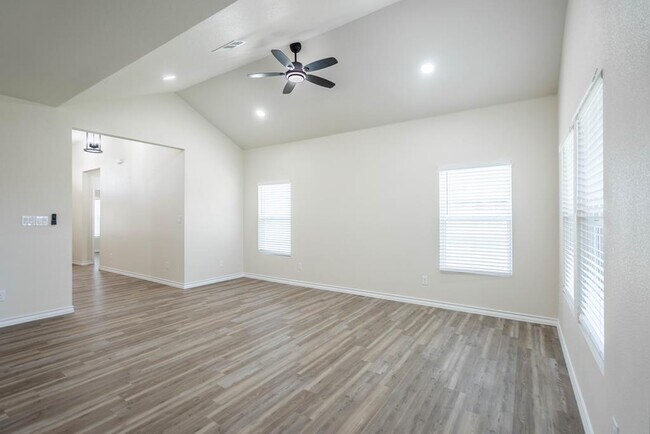 Building Photo - 3602 El Cajon Ave