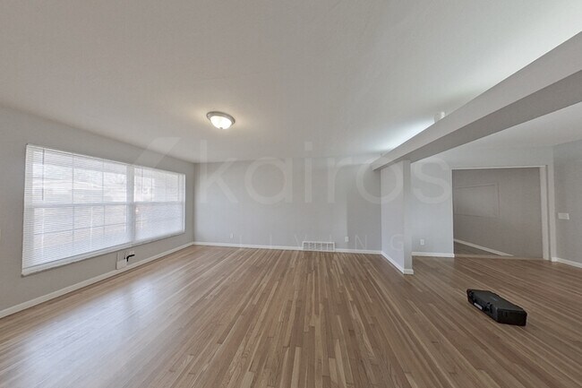 Building Photo - 2278 Gadbury Dr