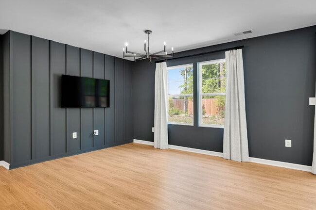 Building Photo - 3 Bedroom Single-Family Home with 2-Car Garage in Glen Allen (23060) – $2,650/mo