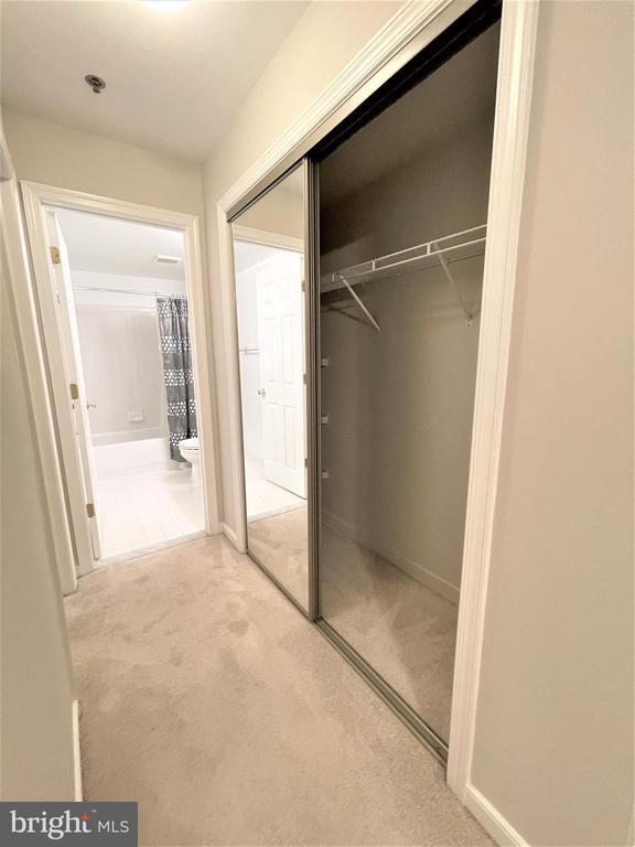 Building Photo - 1641 International Dr