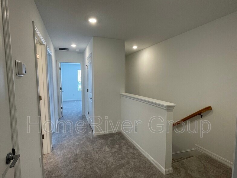 Building Photo - 2123 Hallier Cv