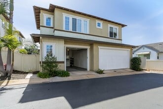 Building Photo - 3170 Levante St