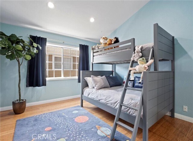 Building Photo - 300 Alpine St