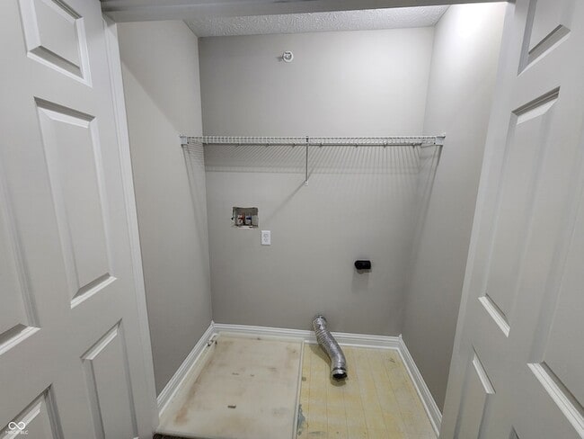 Building Photo - 1479 Autumn Oak St