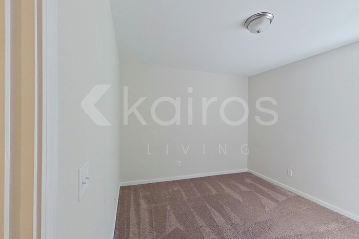 Building Photo - 103 Colonial Wy