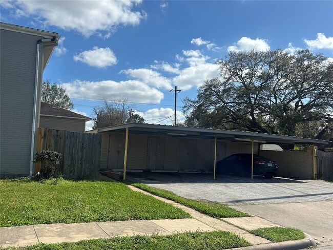 Building Photo - 6702 Biggs Ct