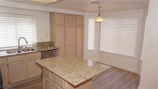 Building Photo - 9341 Magic Flower Ave