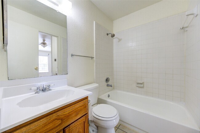 Building Photo - 6500 Sands Point Dr