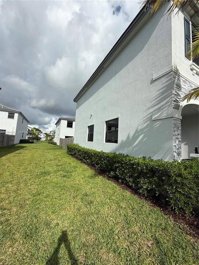 Building Photo - 28532 SW 133rd Path