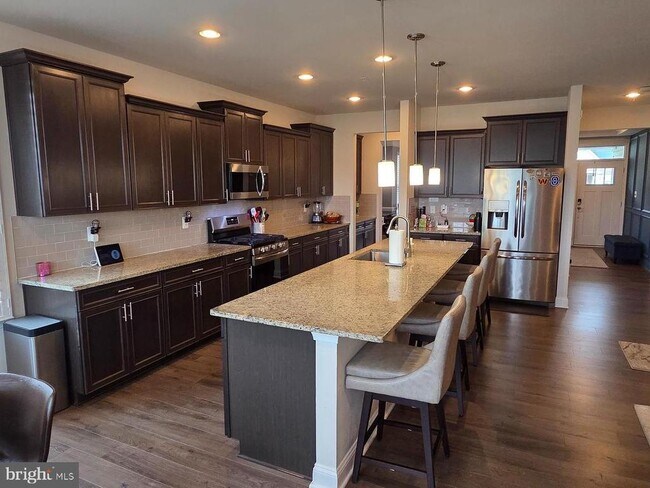 Building Photo - 4533 Shakespeare Cir