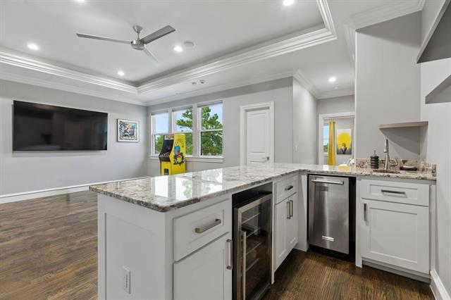 Building Photo - 517 Pine Island Cir