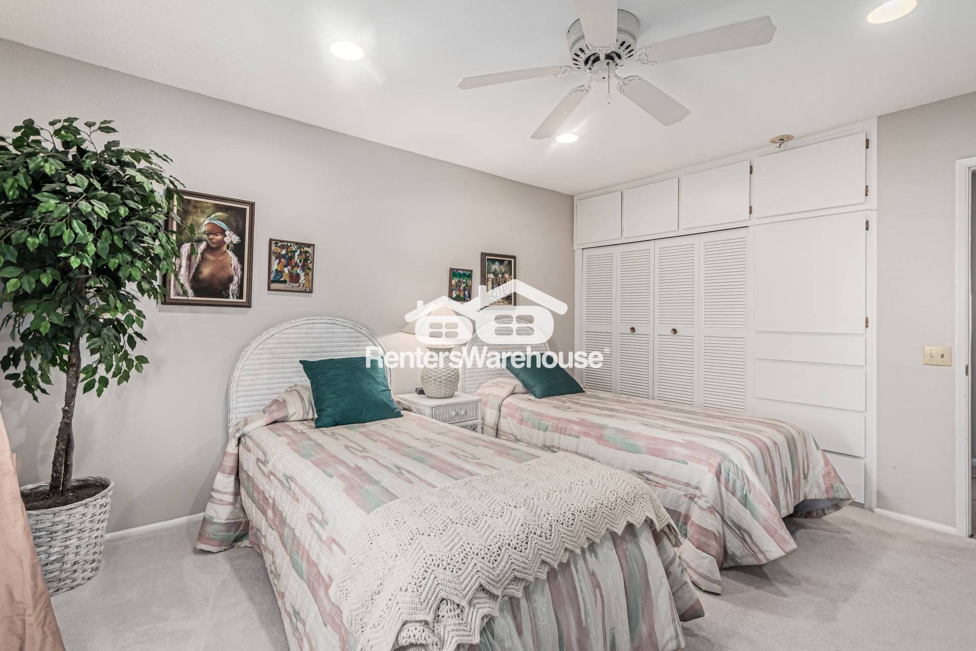 Building Photo - 16030 N Nicklaus Ln