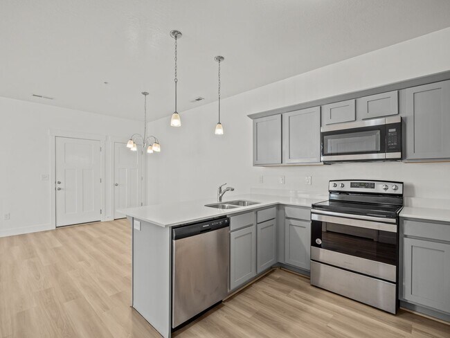 Building Photo - Beautiful home for rent in Saratoga Springs!