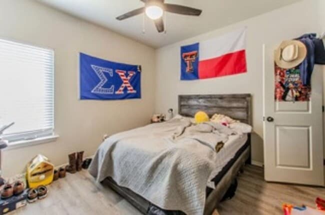 Building Photo - 4 Bedroom 2 Bath Unit, Frenship ISD!