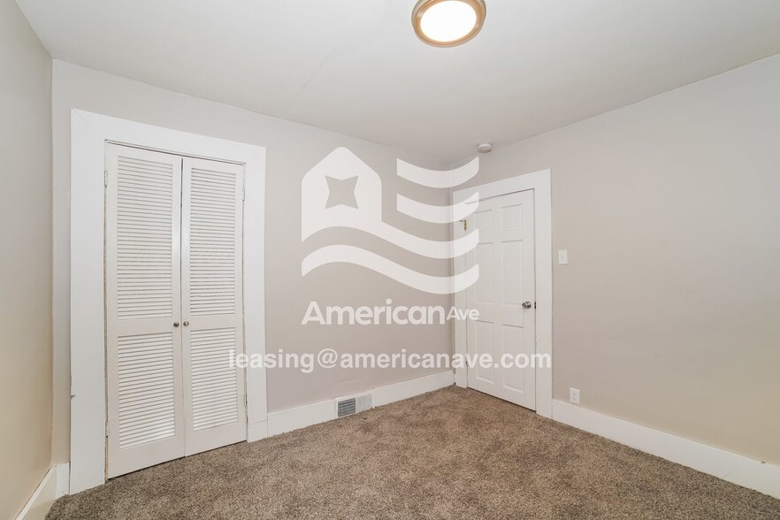 Building Photo - 504 E Forrest Hill Ave