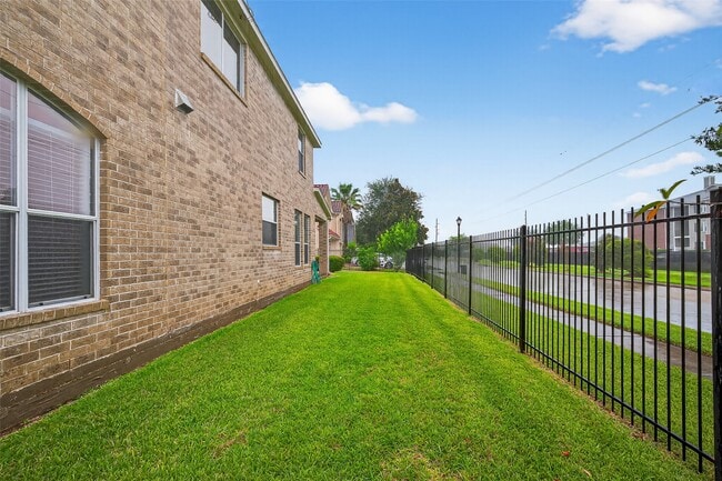 Building Photo - 14202 Nelson Bay Ct