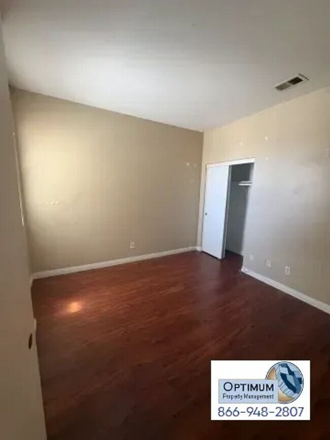 Building Photo - 12654 Meadow St