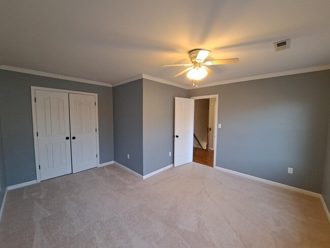 Building Photo - 9818 Gunston Hall Rd