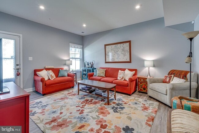 Building Photo - 2705 Evansgreen Dr