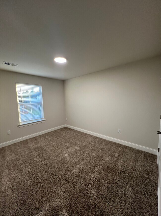 Building Photo - 3630 Mathewson Way