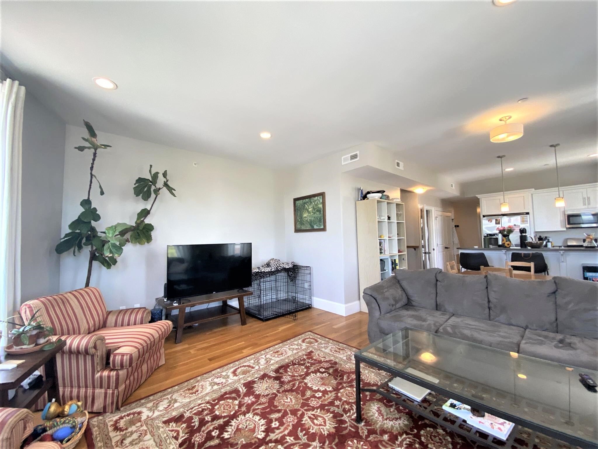 Building Photo - 168 Hampshire St