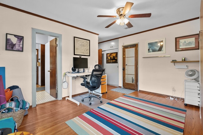 Building Photo - 467 Irving Dr
