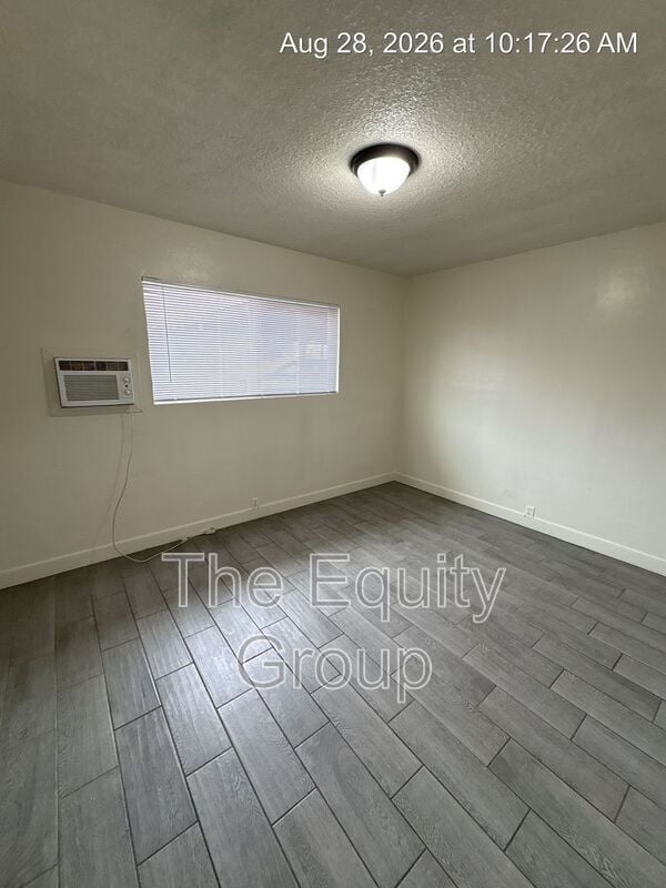 Building Photo - 340 S Blackstone St
