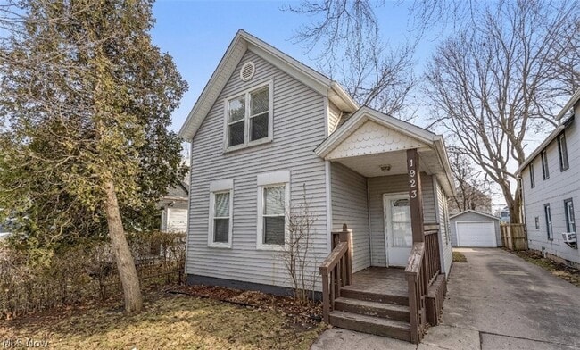 Building Photo - 1923 W 77th St