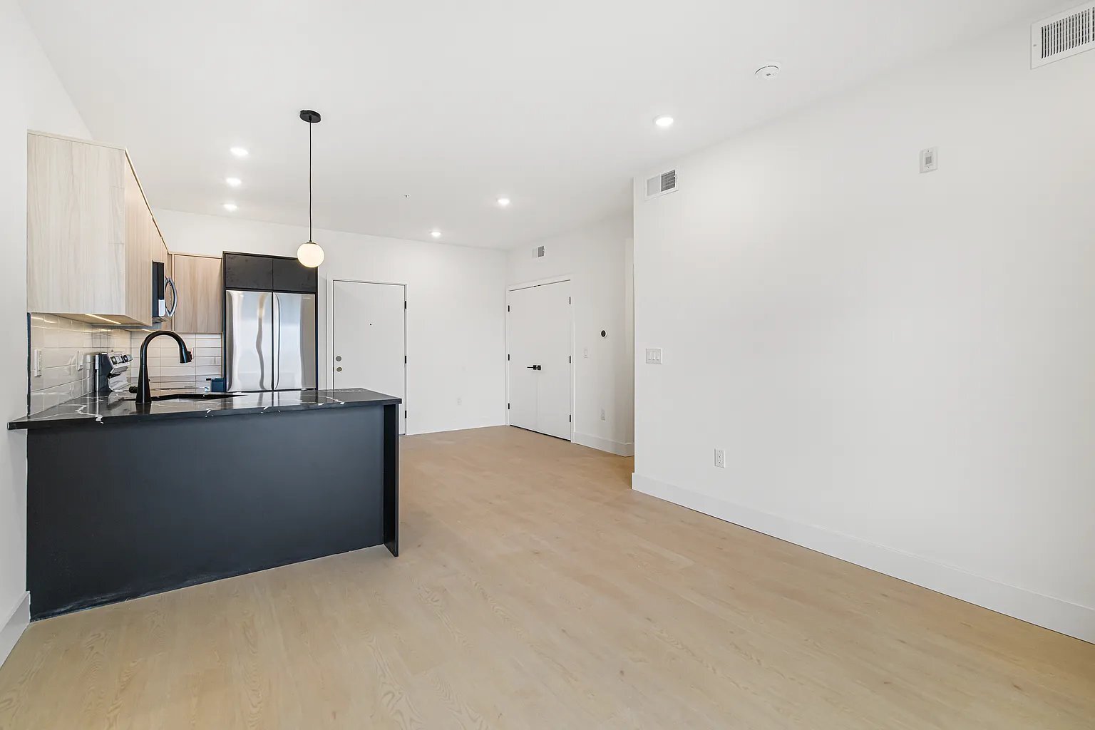 Building Photo - 2139 N 10th St