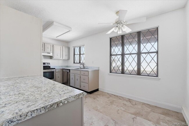 Building Photo - 478 Sierra Vista Ln