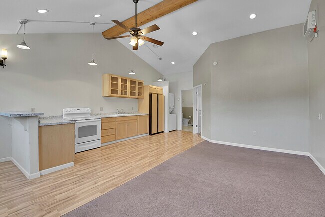 Building Photo - 3440 Myers Gulch Rd