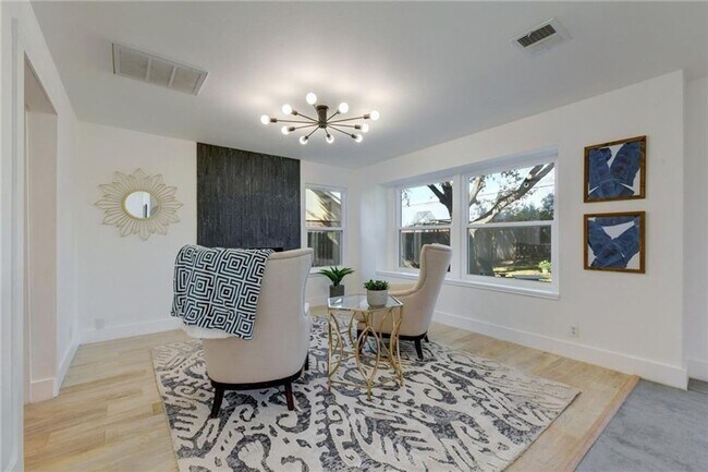 Building Photo - 4602 Everest Ln