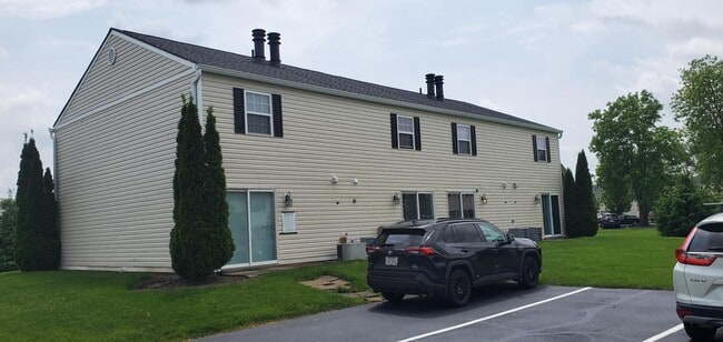 Building Photo - 1613 Worthington Row Dr