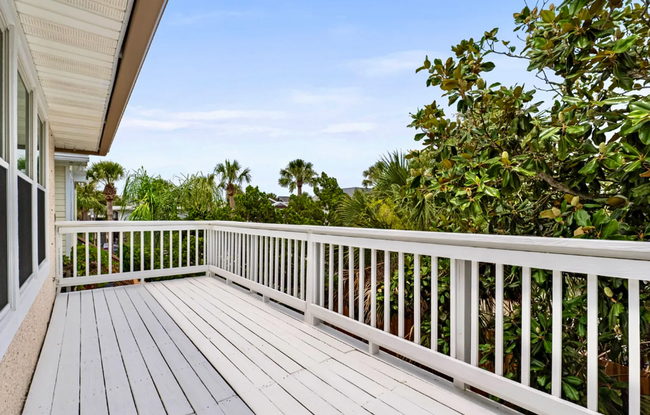 Building Photo - Stunning 3/2.5 Neptune Beach Home less tha...