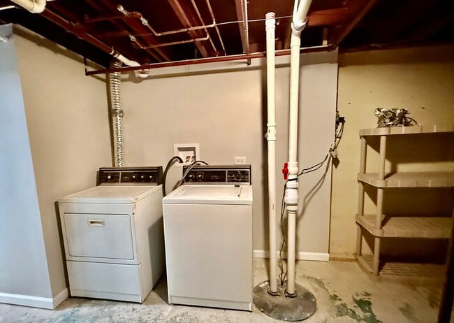 Building Photo - 8 N Harrison St