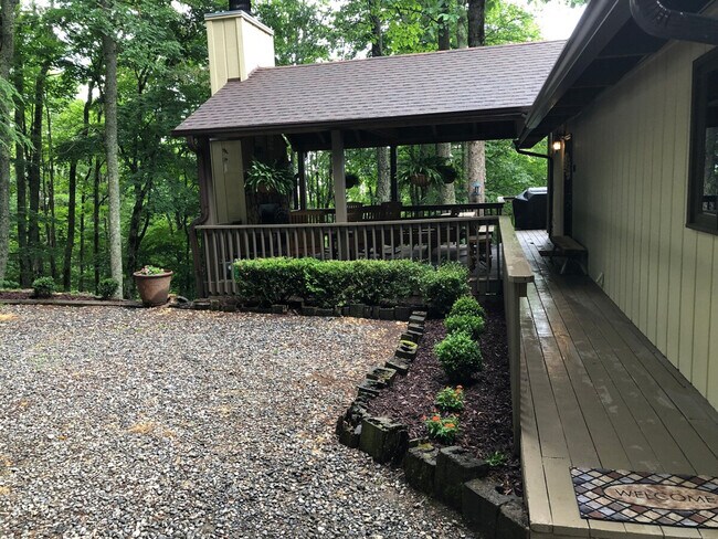 Building Photo - 344 Buckeye Rd