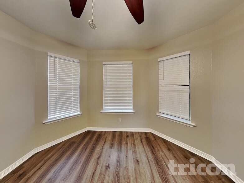 Building Photo - 8 Marvin Garden