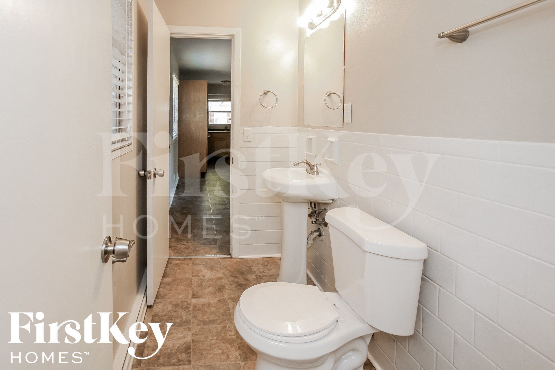 Building Photo - 5920 Schoolwood Dr