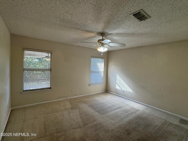 Building Photo - 3150 Highland Grove Dr