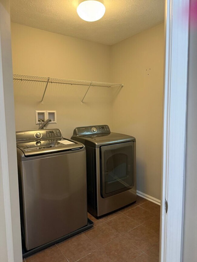 Building Photo - 109 Kestler Dr