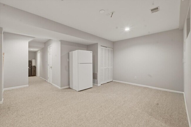 Building Photo - 20502 Morningside Terrace