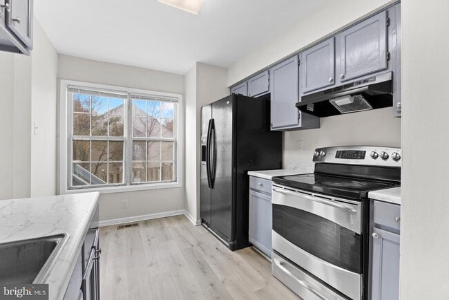 Building Photo - 11428 Brundidge Terrace