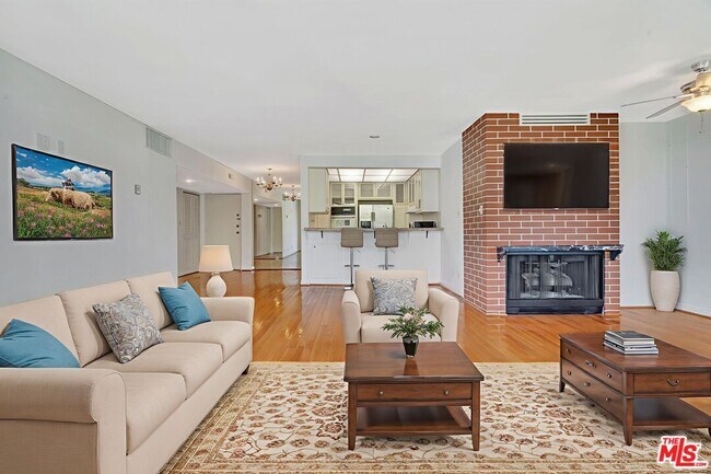 Building Photo - 1300 Midvale Ave