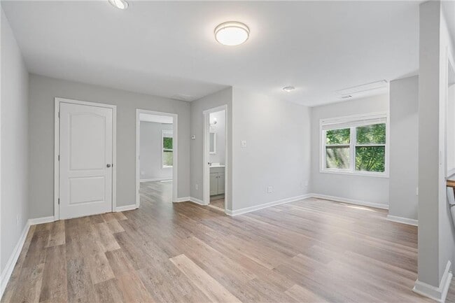 Building Photo - 950 Firethorne Pass