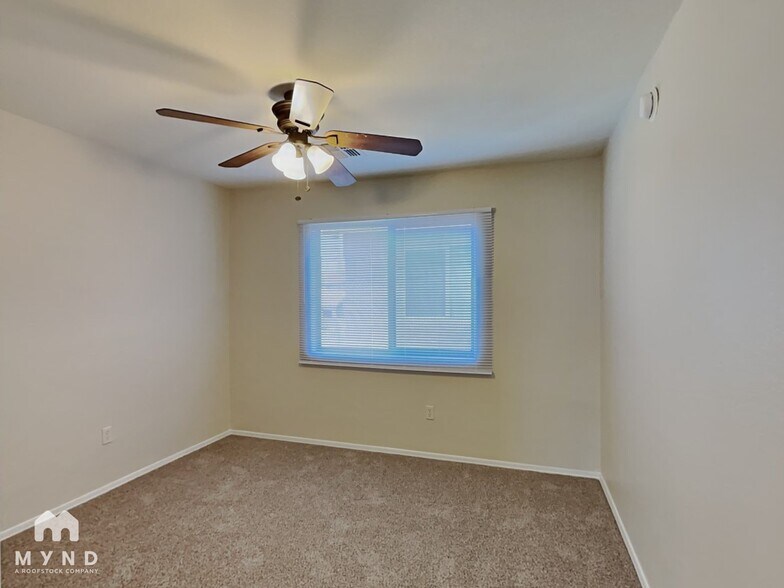 Building Photo - 8357 S Gupta Dr