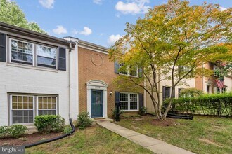 Building Photo - 6008 Waterbury Ct